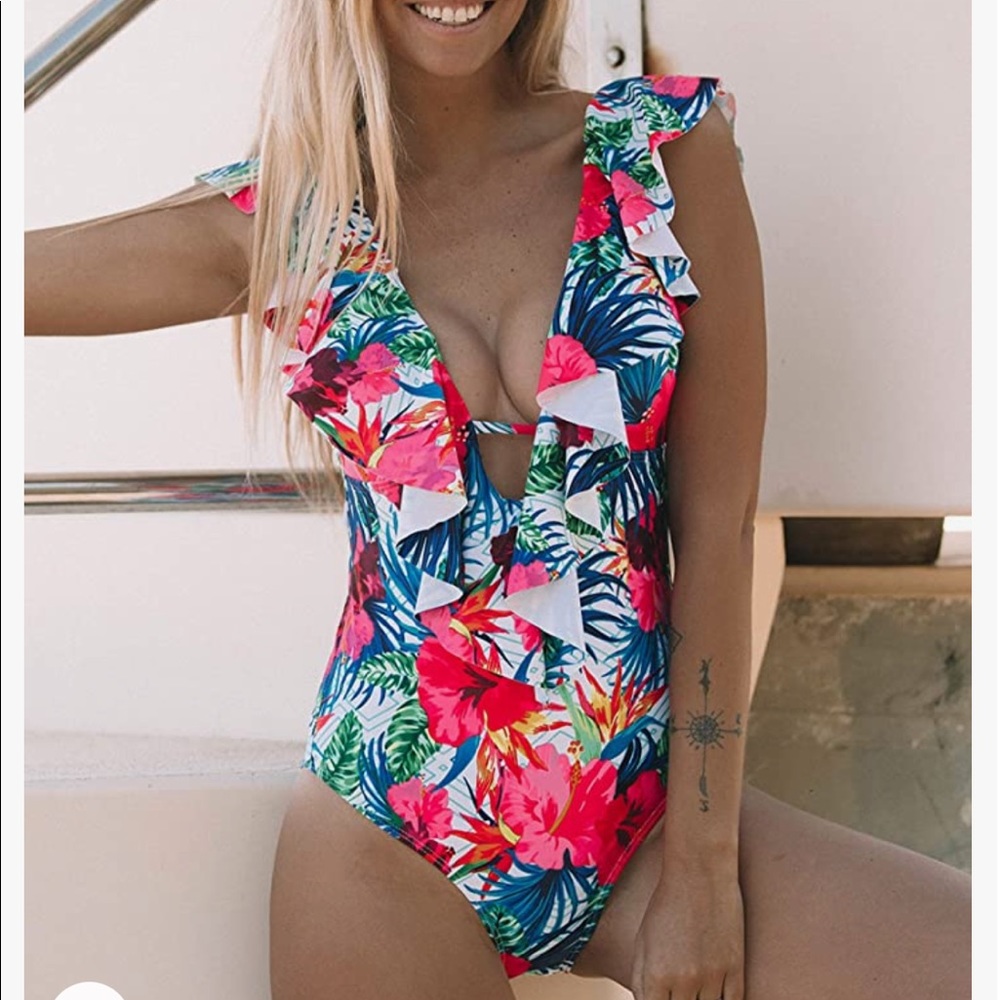 SPORLIKE Women One Piece Swimsuit V-Neck Ruffle Bathing Suit Padded Monokini